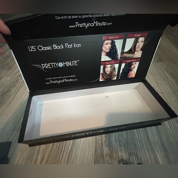 💥PRETTY IN A MINUTE 1.25” Classic Black professional flat iron hair straighten - Picture 6 of 7